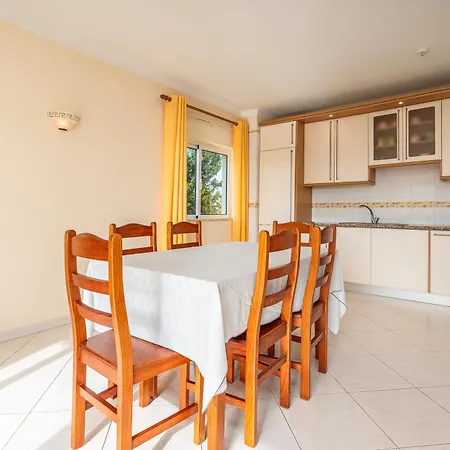 Appartement Marachique 205 *